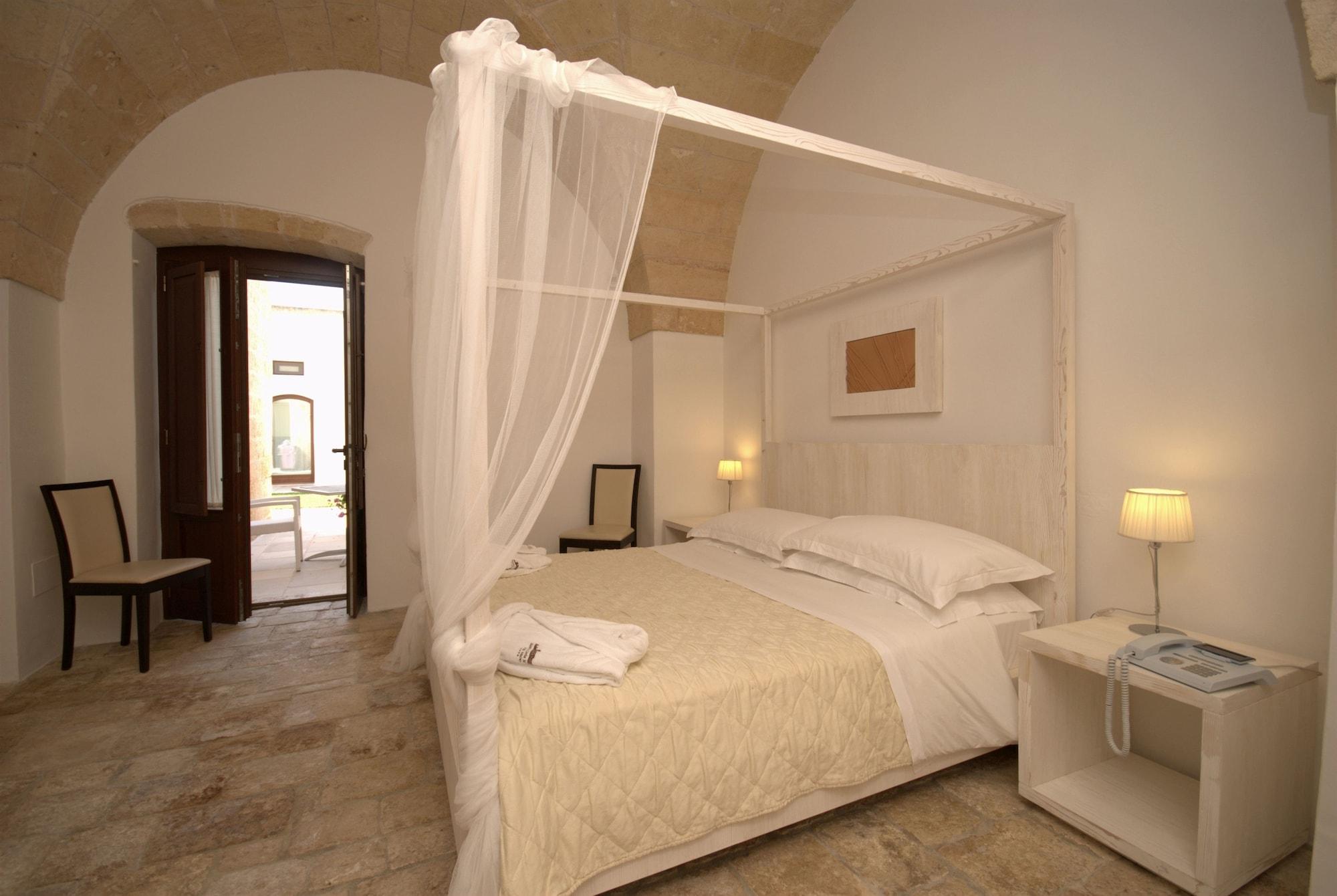 Masseria Corda Di Lana Hotel & Resort Torre Lapillo Exteriör bild