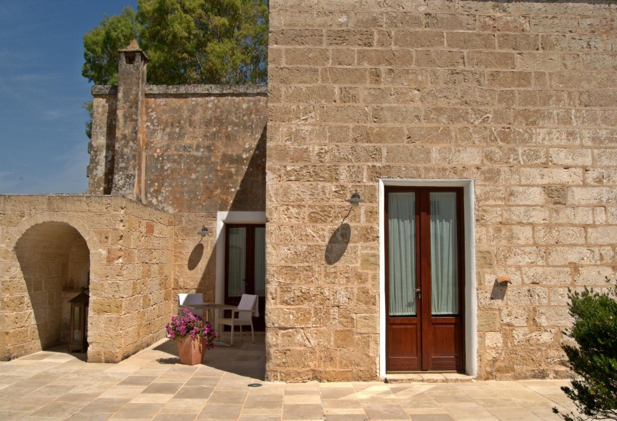 Masseria Corda Di Lana Hotel & Resort Torre Lapillo Exteriör bild