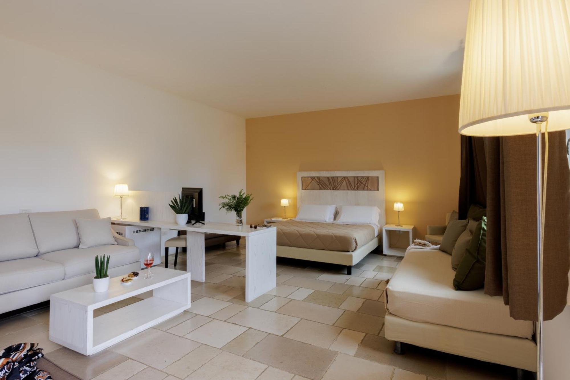 Masseria Corda Di Lana Hotel & Resort Torre Lapillo Exteriör bild