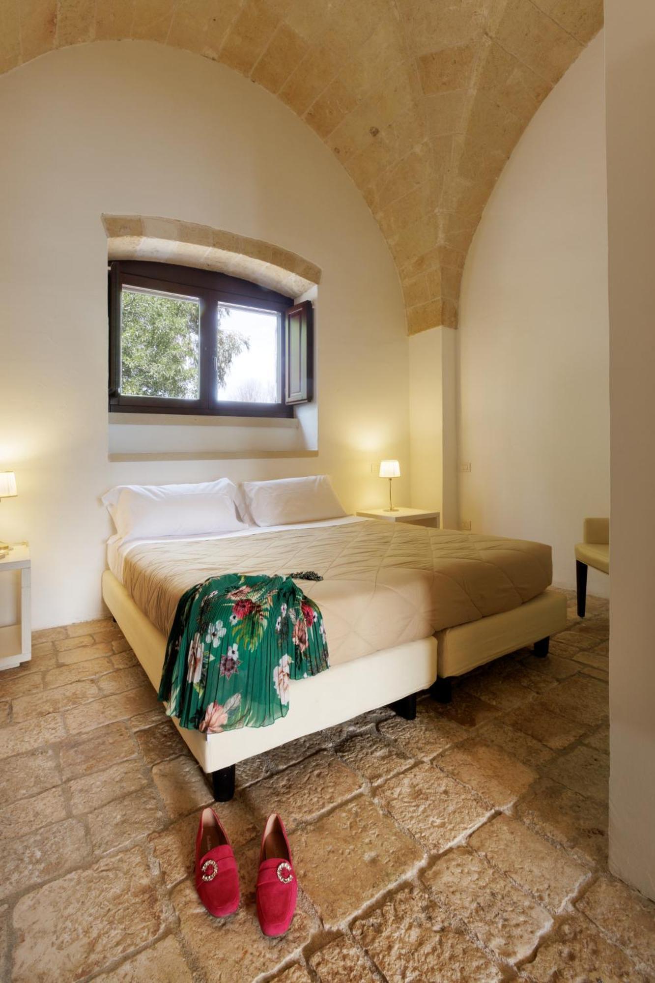 Masseria Corda Di Lana Hotel & Resort Torre Lapillo Exteriör bild